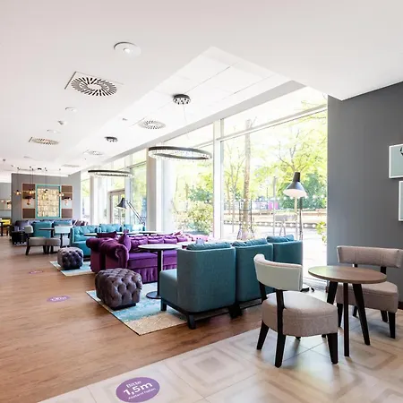 Premier Limbecker Platz Hotel 3*
