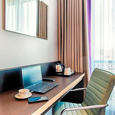 Premier Limbecker Platz 3* Essen